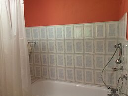Divine Guest House