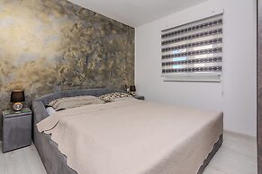 Apartments Mavracic