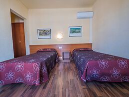 Hotel Golden Sand