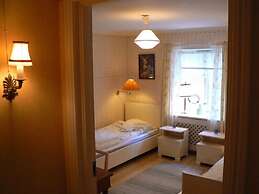 Garvaregården Hotel and B&B