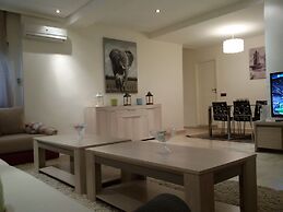 Spacious Apartment Downtown