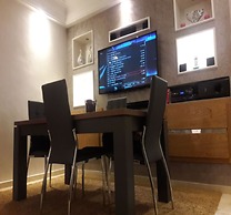 Holiday Suites