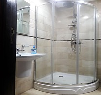 Holiday Suites
