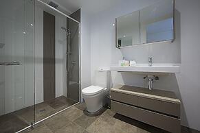 Accommodate Canberra - Manhattan