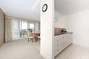 Accommodate Canberra - The Avenue