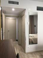 8 Room Hotel