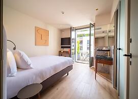 Hebe Hotel