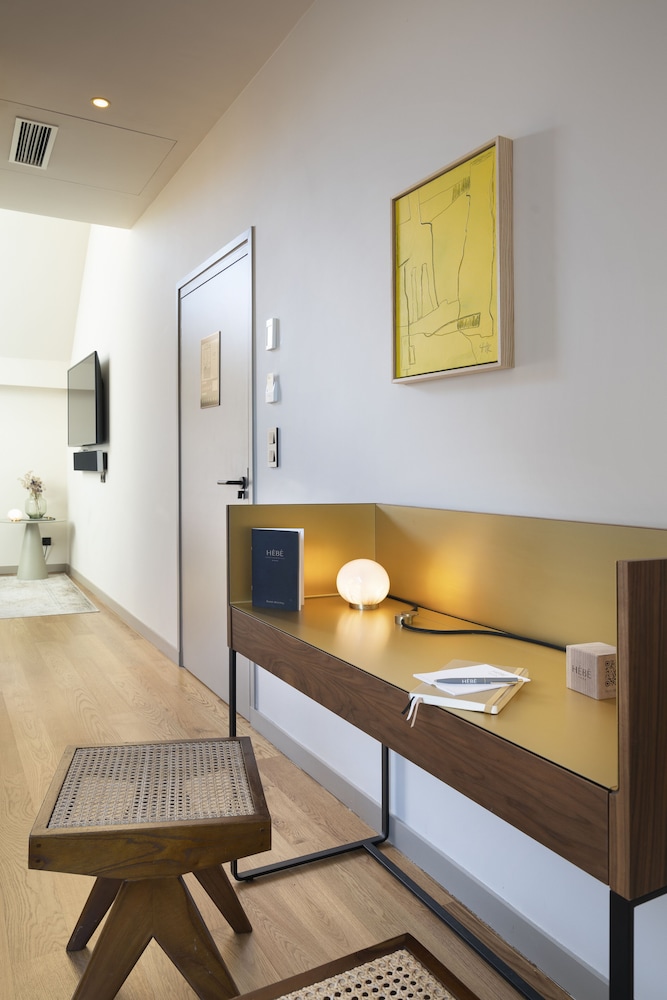 Hebe Hotel