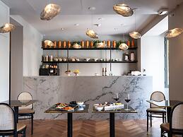 Hebe Hotel
