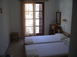Oinoi Hotel