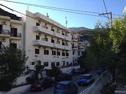 Oinoi Hotel