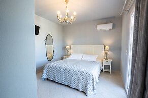 Elaia Villas