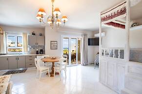 Elaia Villas