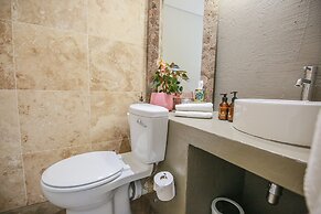 Suite 9 The Village