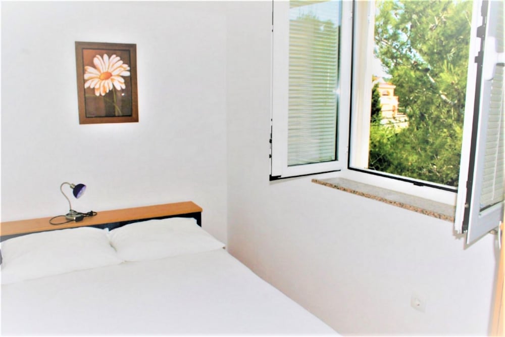Apartments Vrtlici
