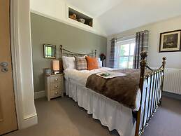 Downton Lodge Country B&B