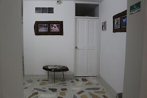 Iraka Hotel Zenu