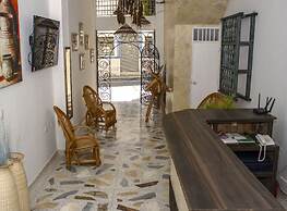 Iraka Hotel Zenu