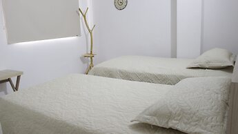 Iraka Hotel Zenu