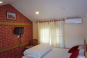 Hotel Young's Stupa