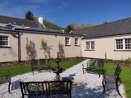 The Cluanie Inn