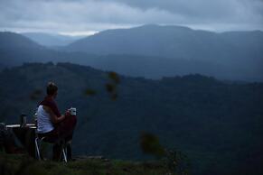 Hills & Hues