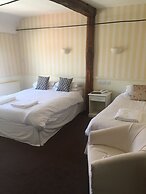 Limes Hotel