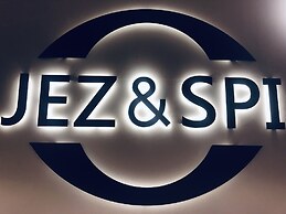 JEZ&SPI