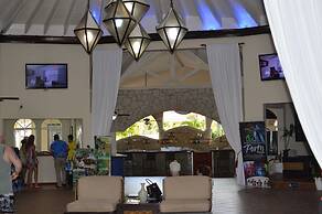 Lifestyle Kosher Tropical Suites