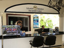 Lifestyle Kosher Tropical Suites
