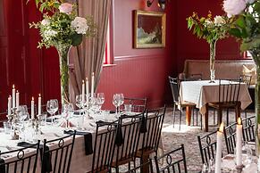 The Royal Hotel
