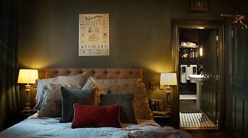 The Royal Hotel