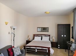 Artemisia Apartment