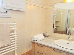 Artemisia Apartment