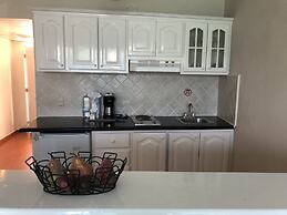 Lifestyle Kosher Crown Suites