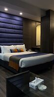 Hotel de Papae Intl