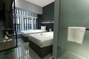 Hotel 99 - Sri Petaling