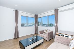 Hero Holiday House
