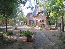 Rafiki's Resthouse