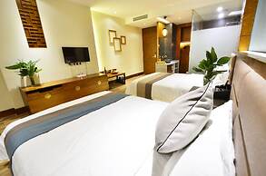 CTN LiRiver Boutique Hotel