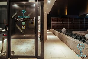 Expressionz Professional Suites by MyKey