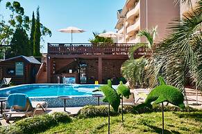 Arli Hotel