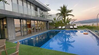 Nha Trang Harbor View Villa