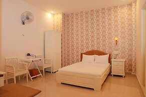 Royal Hotel