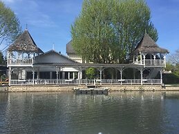 Pavillon Bleu