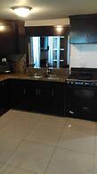 Modern vacational home close to Costco and Walmart