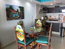 Beachfront Condo on 21st Floor