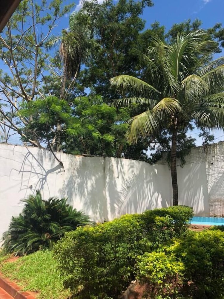 Residencia Lambare