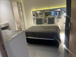 Ataraxy Hotel Boutique