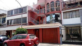 Blondys House
